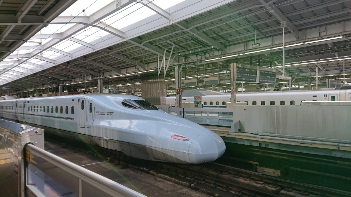 山陽新幹線N700:フリー写真素材