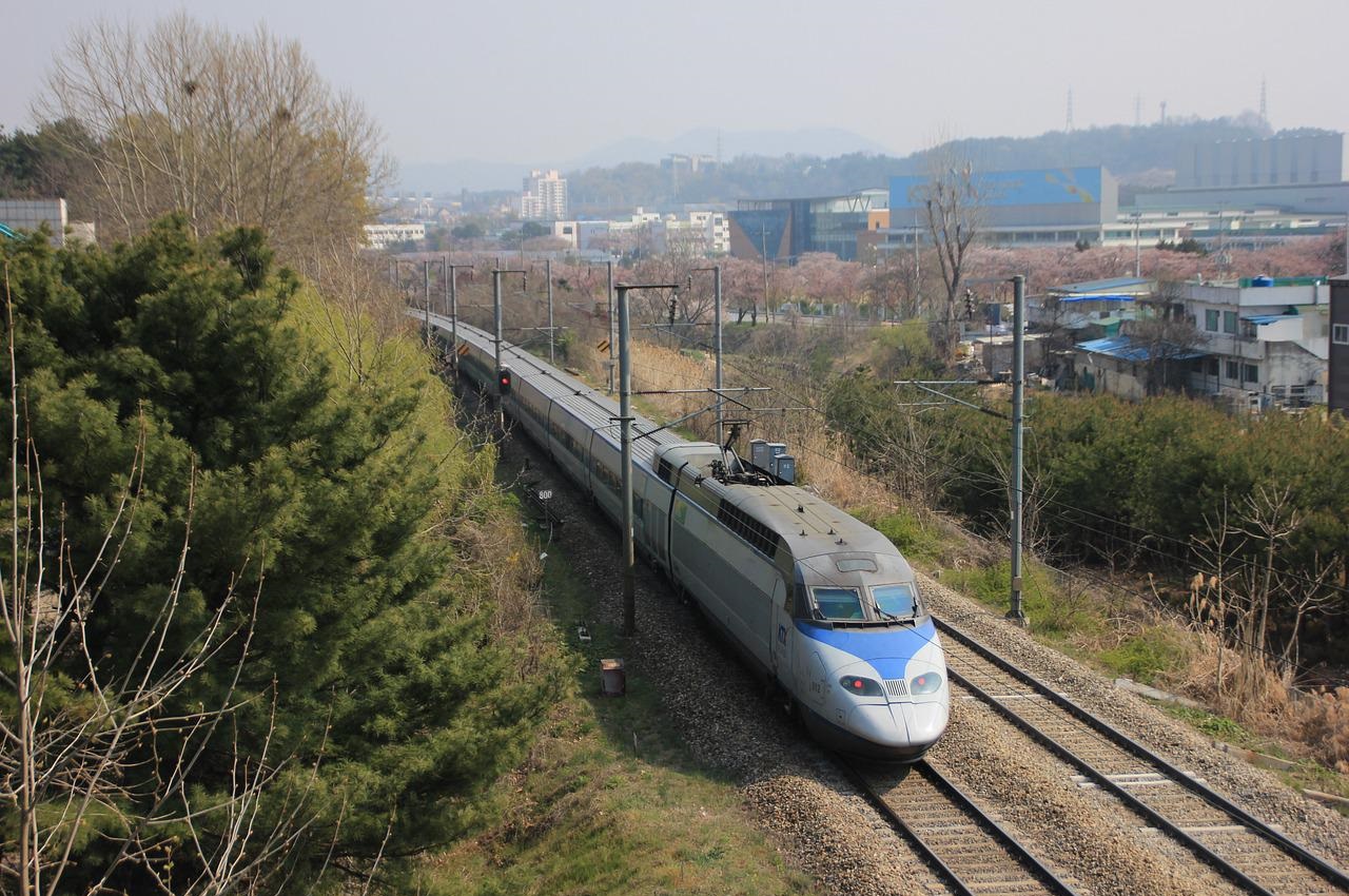 韓国のKTX(TGV方式)